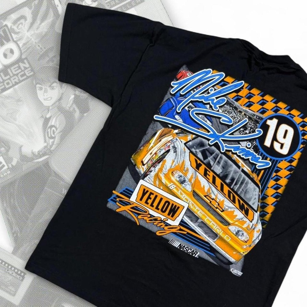 Vintage Y2K Chase Authentic’s Mike Skinner 19 Yellow Racing Graphic Tee Shirt